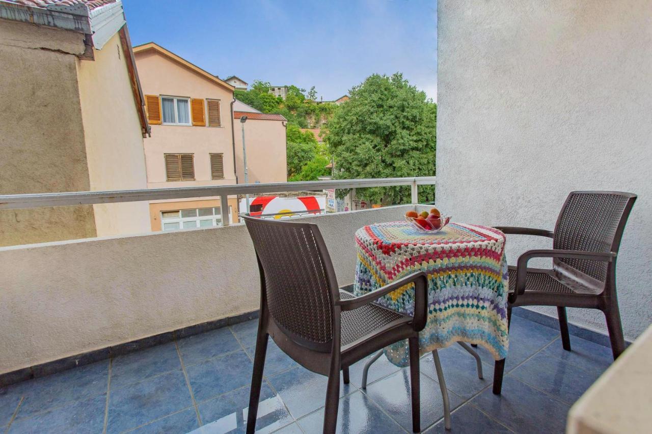 Guesthouse Sanja - Apartments 212 Mostar Extérieur photo