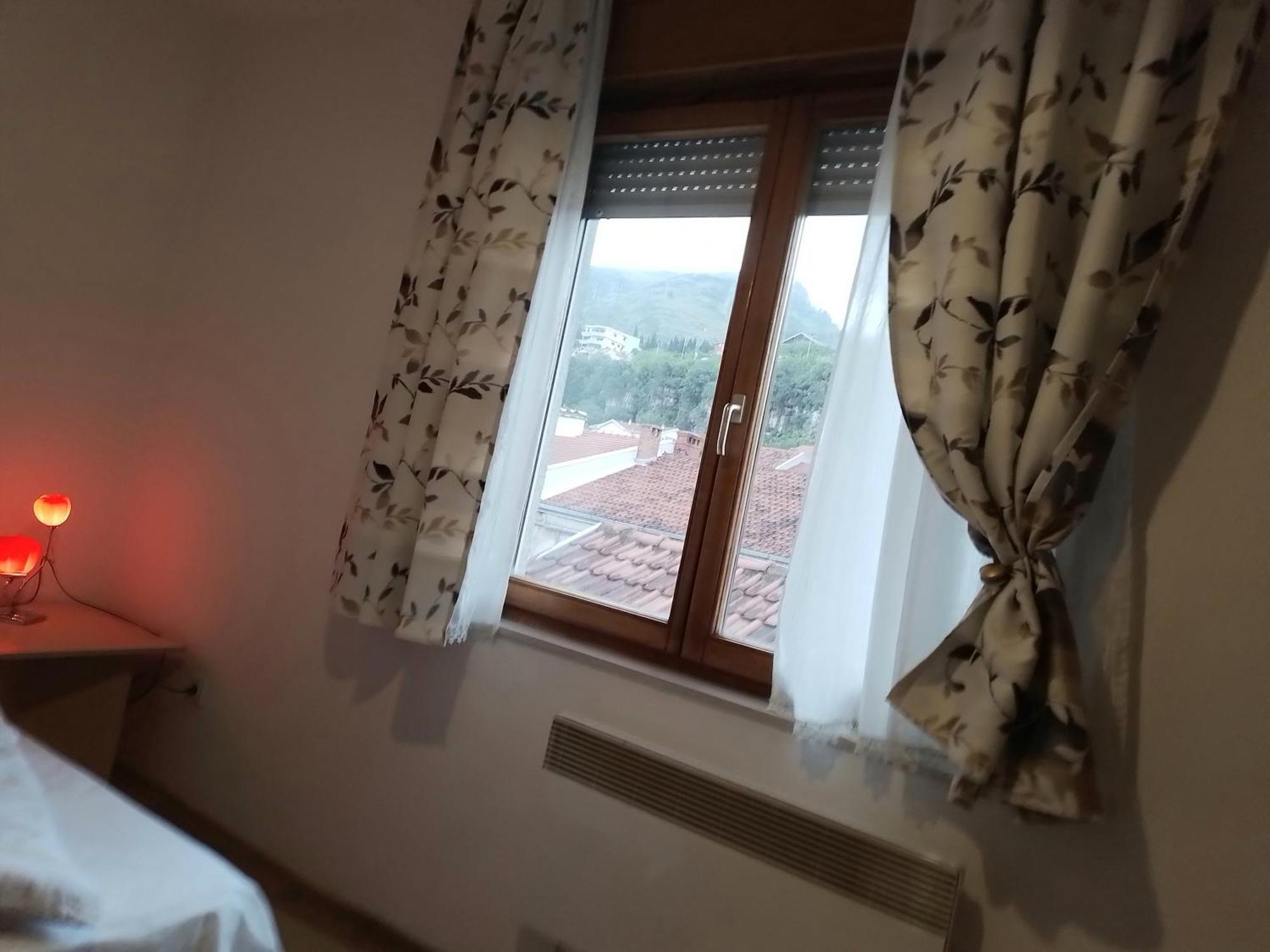 Guesthouse Sanja - Apartments 212 Mostar Extérieur photo